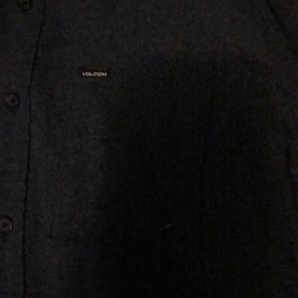 Men’s Volcom Button Down Size Large - image 2